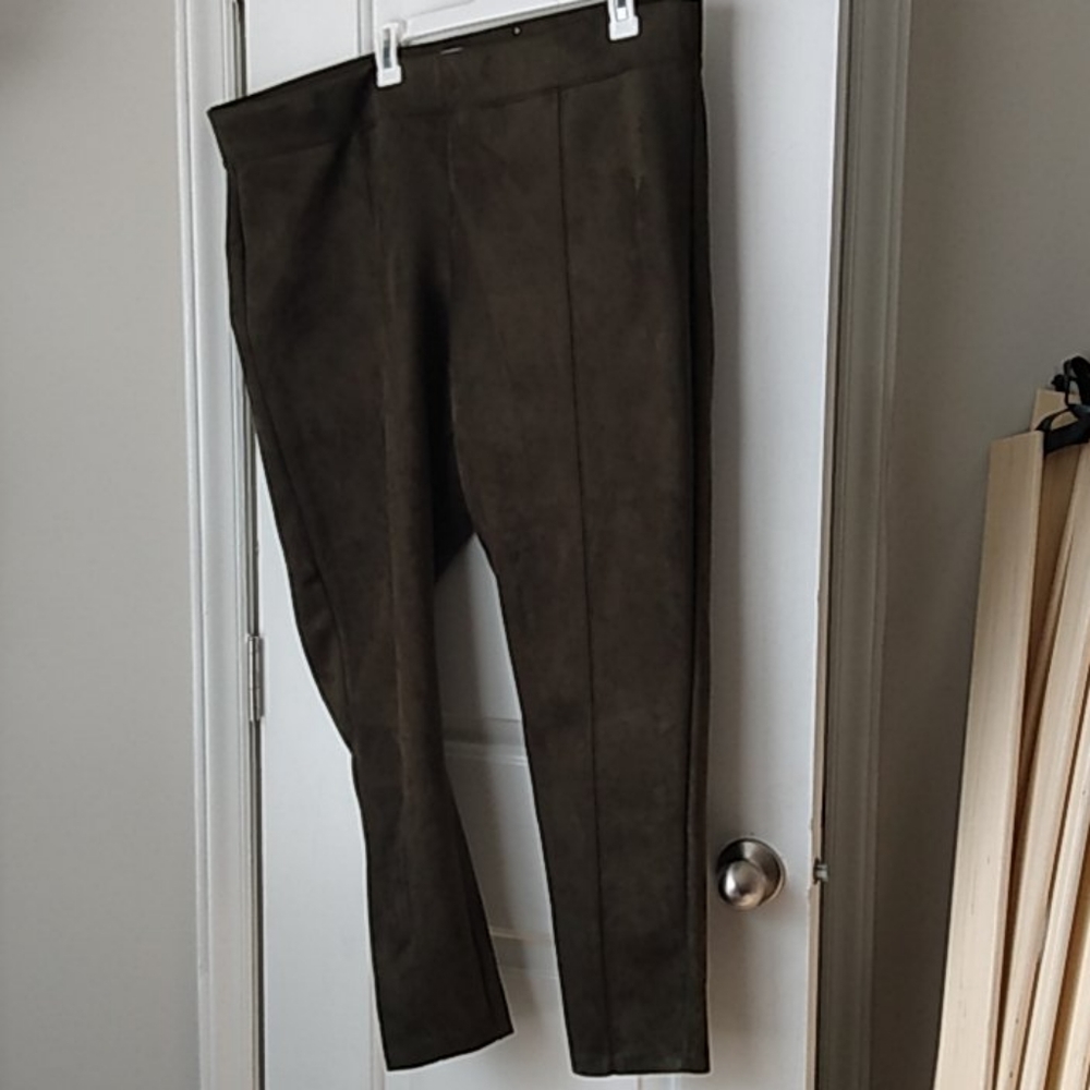 Olive faux suede pants nwot